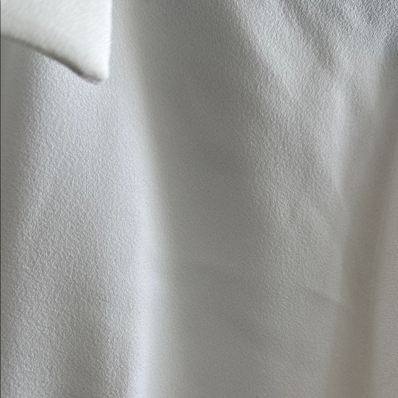 Dynamite White Cropped Long Sleeve Notched Collar Shirt - Picture 2 of 8